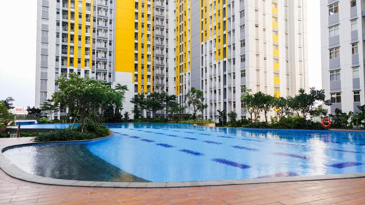 Simply Minimalist 2br The Springlake Summarecon By Travelio Apartemen